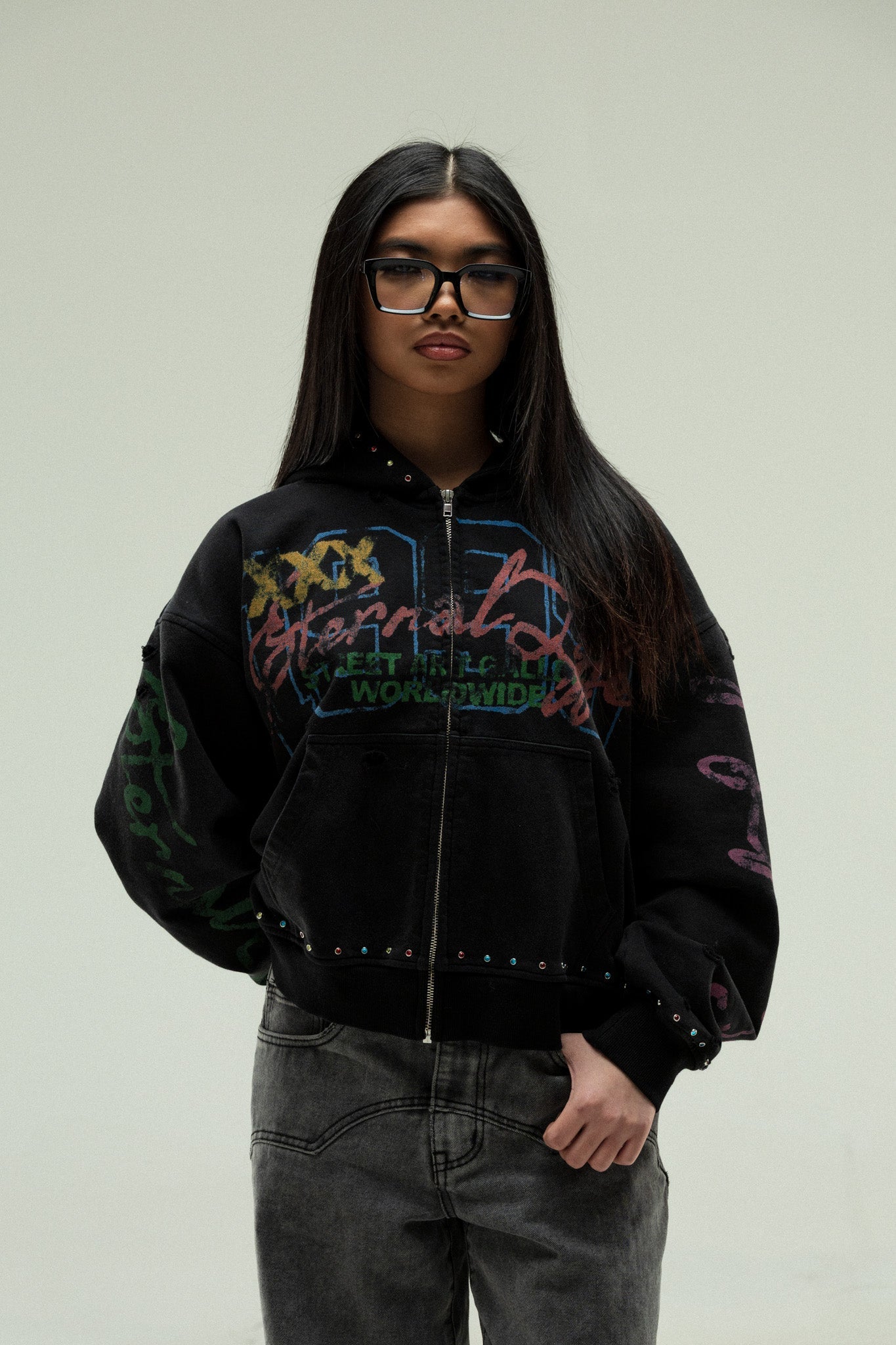“STREET ART GALLERY WORLDWIDE” ZIP-UP HOODIE
